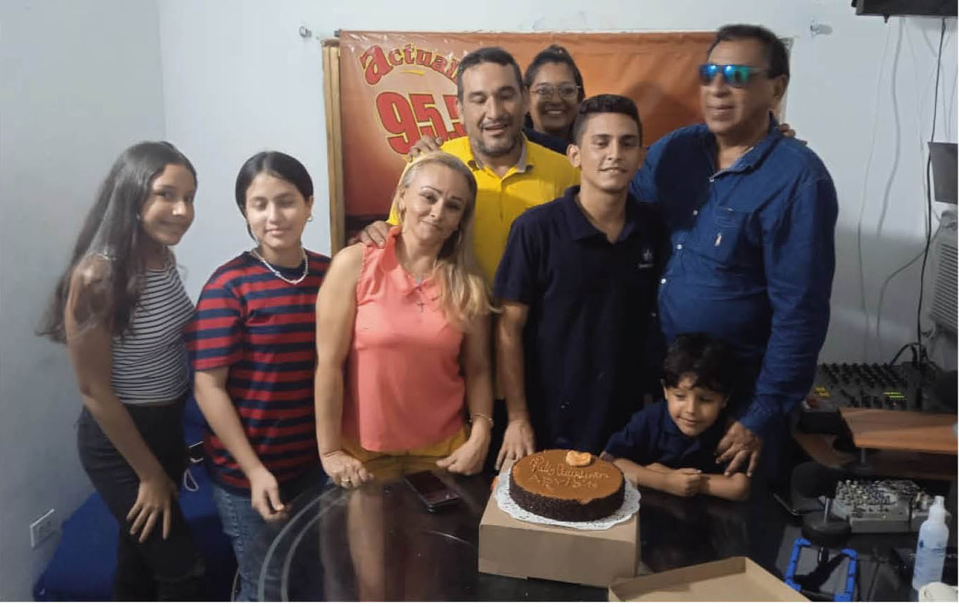 EL PAPÁ DE LOS HELADOS COMUNICACIONAL CELEBRÓ SU CUMPLEAÑOS